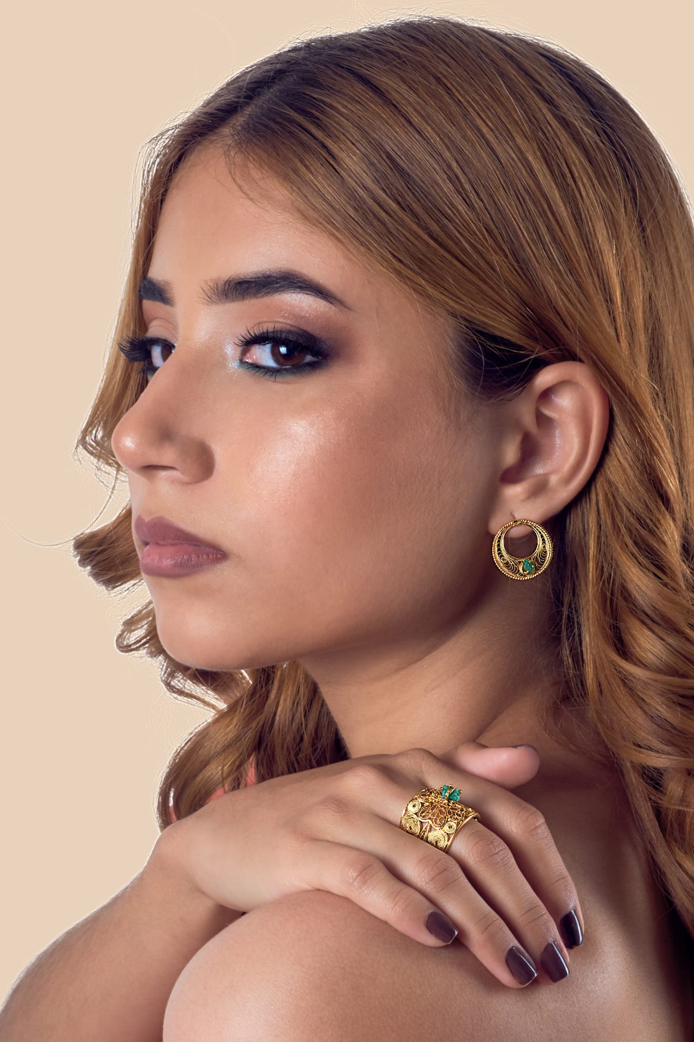 Clavel stud